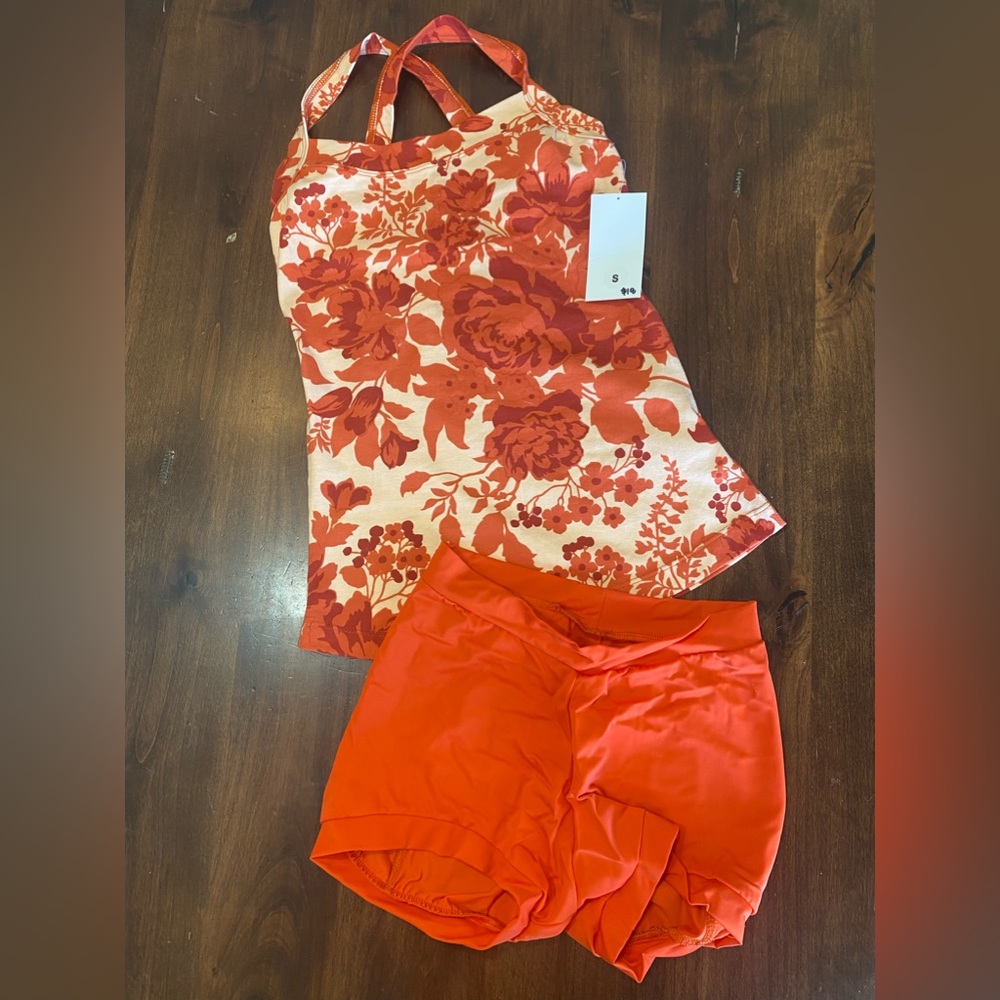 New, Autumn Floral Tank & Matching Shorts Set 🍂